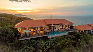 Inspired by the lake como town of bellagio in italy, bellagio is famed for its elegance. Banyan Tree Residences Opens At Laguna Lang Co Vietnam News Breaking Travel News