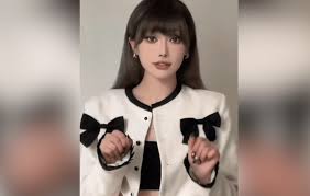 某音美女网红不雅视频被疯传，自拍视频只为榜一大哥10万打赏？ - 逍遥自在