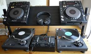 Ikea Shoe Rack Transformed Into Dj Furniture Ikea Hackers Ikea Shoe Rack Ikea Shoe Dj Setup