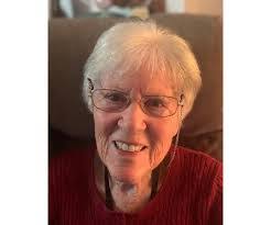 Lynne Ashby's Instagram, Twitter & Facebook