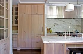 No one has to settle for transitional kitchen cabinets can be more traditional cabinet designs with modern hardware, or a kitchen natural wood cabinets are usually a light wood, like pine or oak, and left. How To Design A Kitchen With Oak Cabinetry