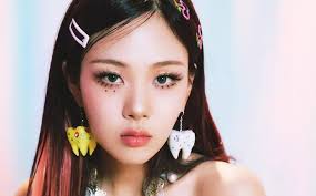 Lí do BIBI vượt IU, càn quét các bảng xếp hạng