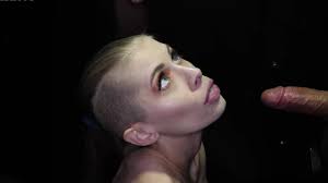 Shira's first glory hole - CumGloryHole.se