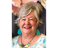 Pamela Snell's Instagram, Twitter & Facebook