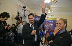 Jun 14, 2021 · családja azonban nem fogadja el új életformáját, fiútestvérei pedig a mecsetben eligazítást kapnak egy imámtól. Itthon Marki Zay Peter A Hvg Portreban Soha Nem Azonosultam Sem A Baloldallal Sem A Jobbikkal Hvg Hu