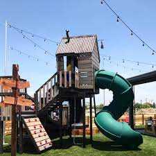 Buda Come Out And Play Hat Creek Burger Company Facebook