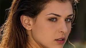 Iris Harman's Instagram, Twitter & Facebook