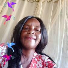 It was my pleasure to meet Mary Mc Namara from Ballyshannon who attended my  concert last night. Mary will celebrate her 93rd birthday next week ✨❤️ I  wish her many more happy