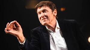 All the money in the world. Gianni Morandi Sorpresa Da Oscar Ora Vado In Corea Magazine Quotidiano Net