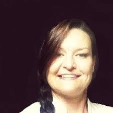 Melissa Reed's Instagram, Twitter & Facebook