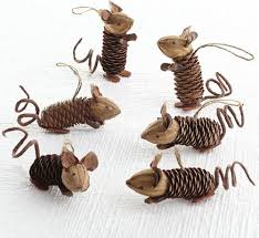 Animaux En Pommes De Pin Et Bouturage Creations A Theme Noel Craft Bricolages Avec Des Pommes De Pin