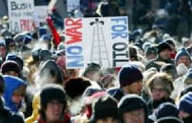 L'obligation de porter le masque dans les lieux publics au québec rencontre encore de la résistance, trois semaines après son instauration. La Plus Grosse Manifestation De L Histoire Du Quebec Le Devoir
