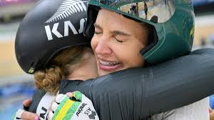 Erin Rowell sprint jubilation leads four gold medals third day at 2025 UCI  Para-cycling Track Worlds