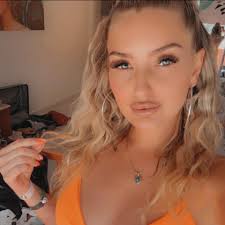 Profile for Christi Louise Faulkner