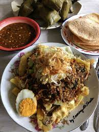 Lontong Tahu Telur Memasak Makanan Dan Minuman Makanan