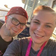 Hanging out by the water cooler 💝💝