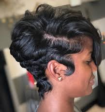 Go from casual messy mornings to a sharp, polished look for the office in a matter of minutes. Pin On All Things Hair