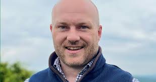 Steve Belcher's Instagram, Twitter & Facebook