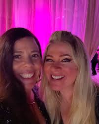 Jamie Knee-PetiteWineTraveler™