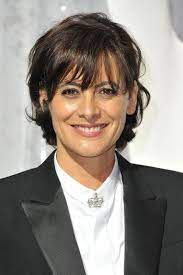 Ines De La Fressange Photostream Short Hair Styles Hair Styles Thick Hair Styles