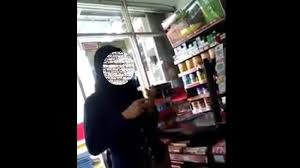 Transfer pulsa ke nomor yang diberikan oleh admin kami. Diduga Korban Hipnotis Seorang Wanita Beli Pulsa Rp 1 Juta Saat Diminta Bayar Tak Punya Uang Halaman All Tribun Jogja