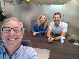 Gloria Devoe's Instagram, Twitter & Facebook