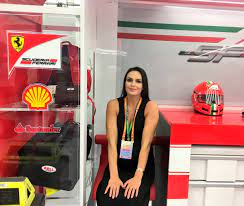 Nobody ever expected formula 1 legend kimi raikkonen to keep a lid on it this year at the end of year fia awards. Kimi Raikkonen 7 On Twitter Minttu Supporting Kimi In The Garage Kimi7 Bahraingp F1