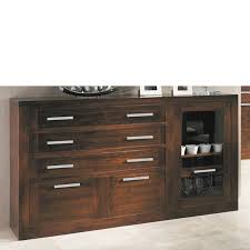 Este mueble tan versátil es perfecto para colocar sobre él elementos decorativos como flores, jarrones o fotografías, mientras que lo usas para. Aparador En Madera De Nogal Para Salones Y Comedores De Calidad