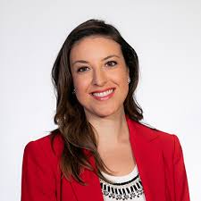 Kimberley Leonard's Instagram, Twitter & Facebook