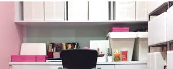 Sometimes finding the right home office requires a little bit of flexibility and creativity. Closet Home Office