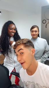 Daniel Sandra Gregor