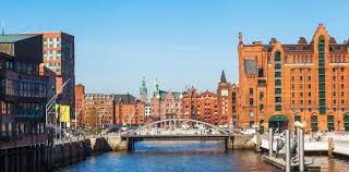 Guests praise the comfy beds. Un In Hamburg Direkt An Den Elbbrucken Im 4 Holiday Inn Inkl Fruhstuck Ab 39