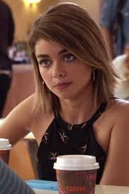 This is probably my most favorite Haley look/hairstyle : r/Modern_Family