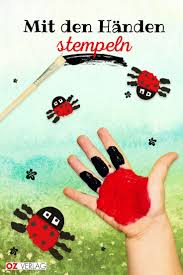 Marienkafer Mit Den Handen Stempeln Das Konnen Schon Die Ganz Kleinen Malen Mit Kindern Marienkafer Kindergarten Fingerfarben Sommerliche Bastelarbeiten