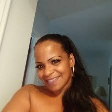 Anne Paylor's Instagram, Twitter & Facebook