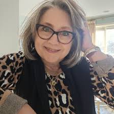 UPDATE || A man and a woman died in a crash that closed Clinton Highway  earlier this morning in the Powell area, the medical examiner's office  said:  https://www.wbir.com/article/traffic/westbound-clinton-highway-closed/51-254a2375-a51f-4426-bb57  ...