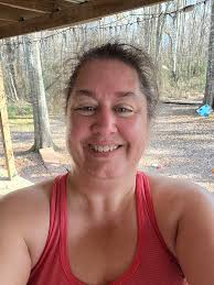 What are some challenges of working out outside in the wind?