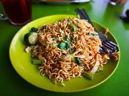This recipe definitely a malaysian favorite as we will eat maggi goreng mamak during lunch, dinner or even supper. No More Mamak No Problem Cook Maggi Goreng With This Recipe