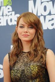 She was recently spotted with a short, platinum blonde hair. Emma Stone Hair Color Her Hairstyle Timeline Fashion Gone Rogue