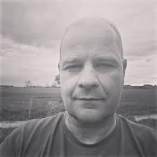 The advantage that Farage has with his manifesto is that his wife can  translate it from the original German.