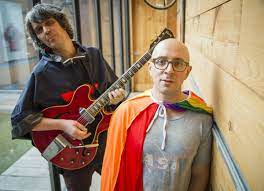 He is an actor and producer, known for blue's clues & you (2019), netherbeast incorporated (2007) and blue's big musical movie (2000). Former Nickelodeon Star Steve Burns From Blue S Clues Is Now In A Band With Steven Drozd Of The Flaming Lips New York Daily News