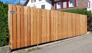 Bohlenzaun jumbo 180 x 180 cm. Sichtschutzwand Pletscherholz Pletscher Co Ag