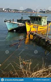 Töltsd le ezt a szabadon felhasználható képet a kuala terengganu pulau duyong témakörben, a pixabay szabadfelhasználású képektől és videóktól roskadozó könyvtárából. Pulau Duyong Redaktionelles Stockbild Bild Von Yacht 171852494