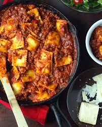 One Pan Ravioli With Easy Meat Sauce The Dinner Shift Recipe Meat Ravioli Recipe Ravioli Recipe Frozen Ravioli Recipes