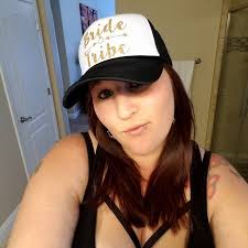 Hello I've recently started doing my lids with UV resin but it's a pre made  one Now my issue is ... They are fine for a few days but then they peel