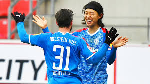 Holstein appeared regularly in the national playoffs, capturing their most important title, the german football championship in 1912, and finishing as. Duo Bartels Lee Thrilled Holstein Kiel Back At The Top Ndr De Sport De24 News English