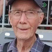 Lindstrom Family Obituaries