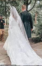 Pictured Inside The Trump Winery Wedding Of Conservative Activist Candace Owens Daily Mail Online Winery Weddings Wedding Long Veil