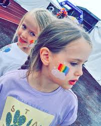 Have I ever told you how much I love Norwegians?? BTW: Ed and Jeanie ARE  BACK!! Have I ever told you how much I love them? Beyond words.