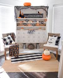 However, within the decoration of living rooms has always opted. Haunted Halloween Decorating In The Sun Room
